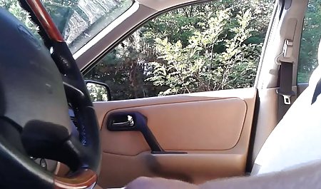دختر در ماشین لباسشویی گیر کرده بود تماشای سکس خارجی ، موهایش روی طبل گرفتار شد و مرد او را پاره کرد