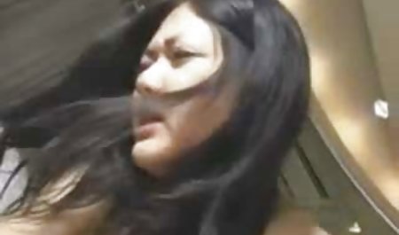 یک حادثه غیر منتظره روی میز ماساژ اتفاق افتاد ، انگشت ماساژ درمانی فیلم سکسی خارجی فول به طور تصادفی در پرتگاه گربه مودار غرق شد