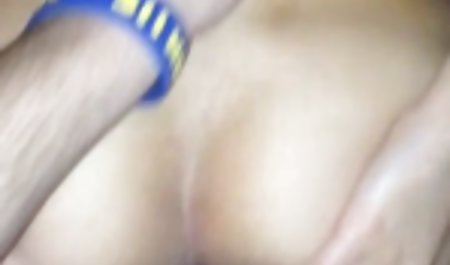 جوانان بیدمشک را با یک زبان مرطوب و بالغ شستشو می دهند ، و با انگشتان روی تاج بین لثه بازی می دانلود فیلم سکسی خارجی خفن کنند