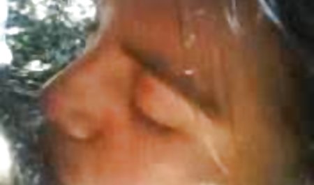 پرستاران شدید چلیابینسک در یک خانه خصوصی لذت بالایی را سپری سکسی لخت خارجی می کنند