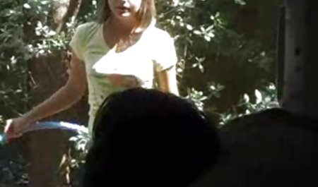 MILF سکس منشی خارجی انگلیس از blowjob خارج می کند.